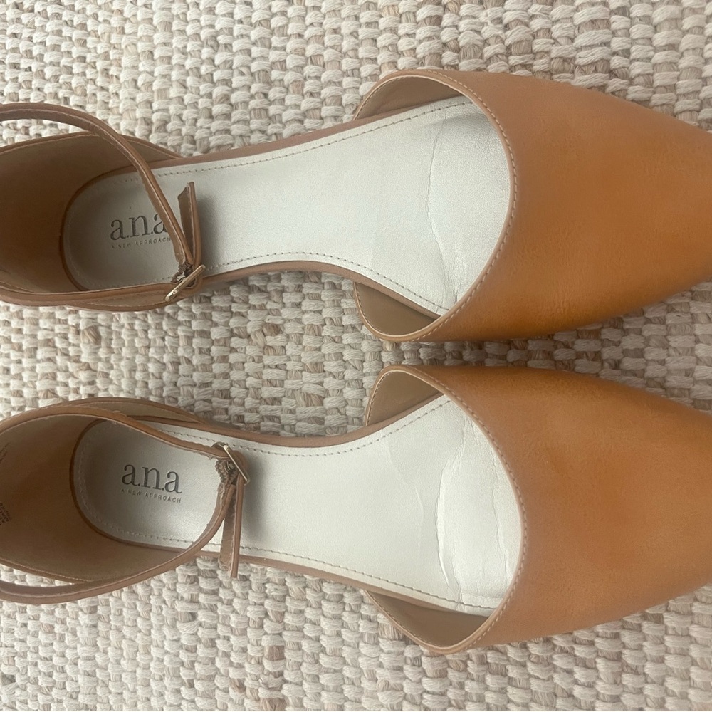 a.n.a Women's Tan Flats